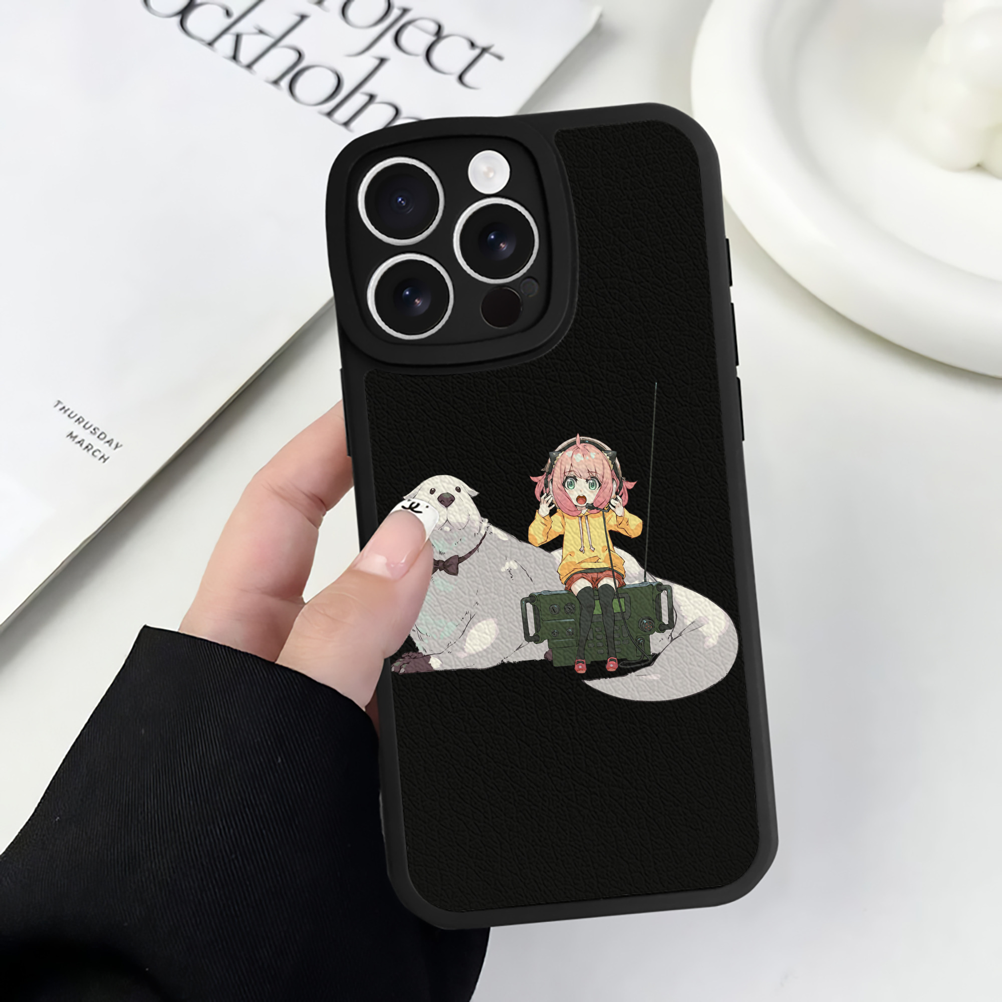 （画像用） SPY×FAMILY间谍家家酒 【iPhone 16シリーズ対応】シリコンスマホケース（レザー調） 材質：シリコン